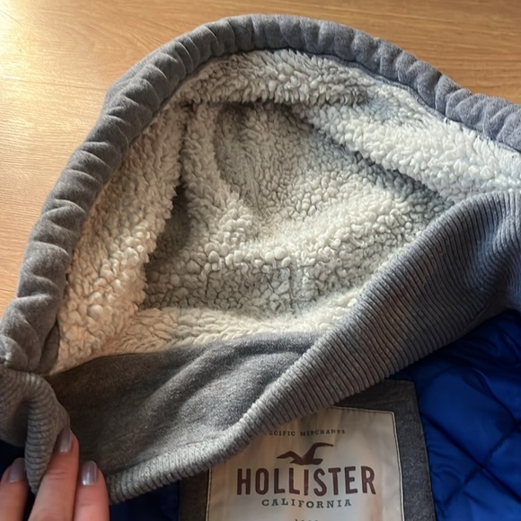 Hollister Gray/Blue Quilted Fleece Hood Jacket EUC Medium Button/Zip up - Picture 4 of 12